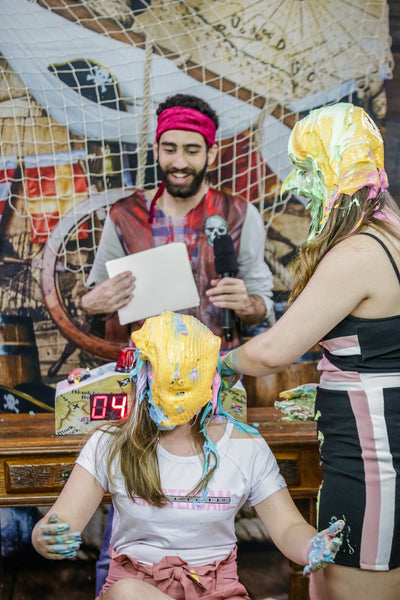 Giovanna and Alessandra and taking many pies in the face and slimed - Épic Program 08