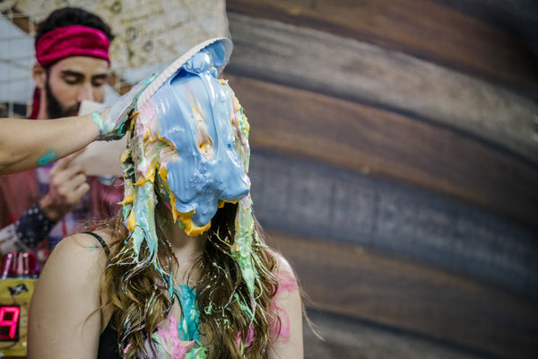 Giovanna and Alessandra and taking many pies in the face and slimed - Épic Program 08