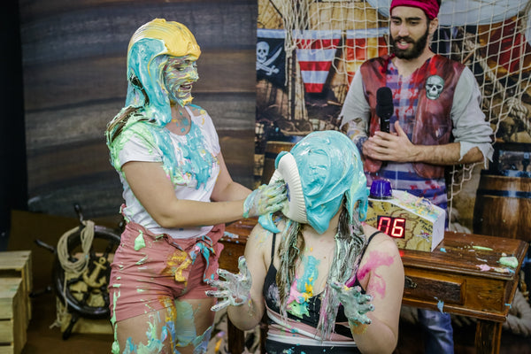 Giovanna and Alessandra and taking many pies in the face and slimed - Épic Program 08
