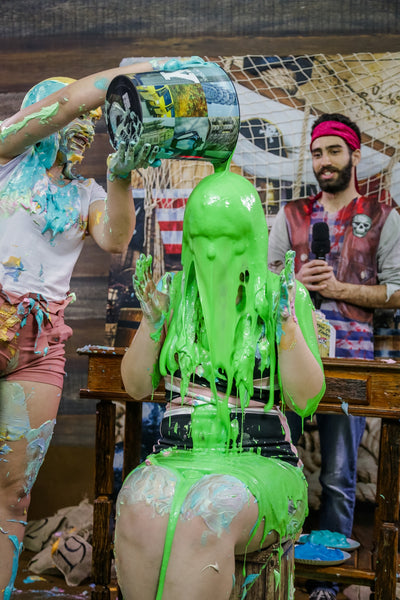 Giovanna and Alessandra and taking many pies in the face and slimed - Épic Program 08