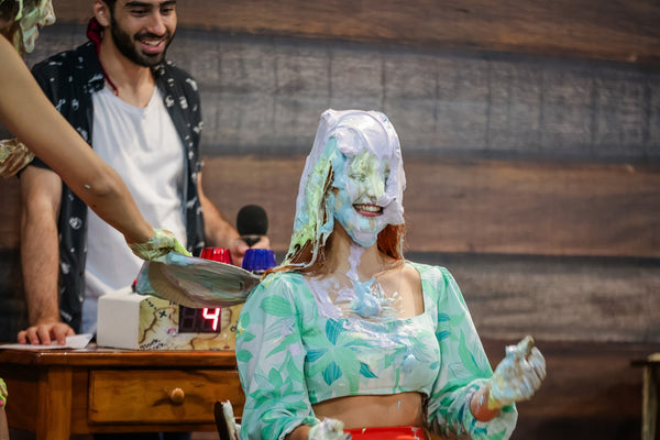 Pie Challenge Program 19 - Isa vs Gabi, "Challenge until the pies run out" (Epic Game Show with pie in the face, face dunking and slimed) - mp4. fulHD 1920x1080