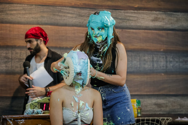 Maria (program 17) and Mia (13 and 16) face off in an epic game show with pie in face, a face-dunking challenge, and slimed | Pie Challenge Program 18 - Full HD 1920x1080