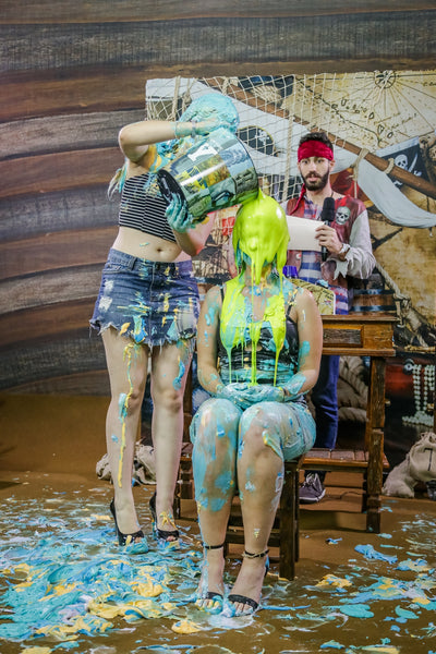 Brunette and blonde getting pied, and slimed brunette (Marih and Kauany) PART 02 FINALLE - Program 10